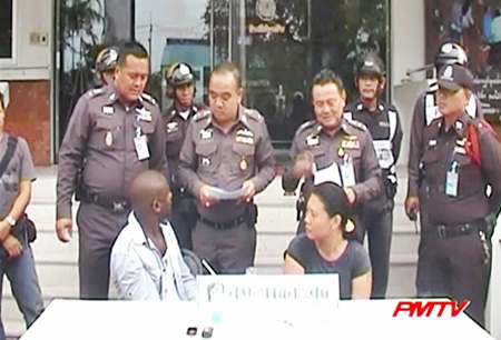 The Nigerian and Thai drug dealers are presented to the press